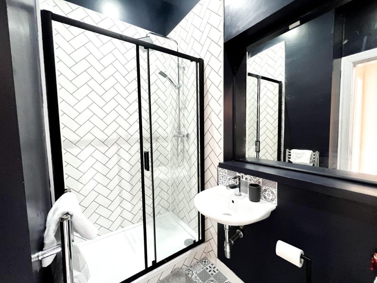 Bohemian 1Br Flat In Abbeyhill Apartment Edinburgh Bagian luar foto