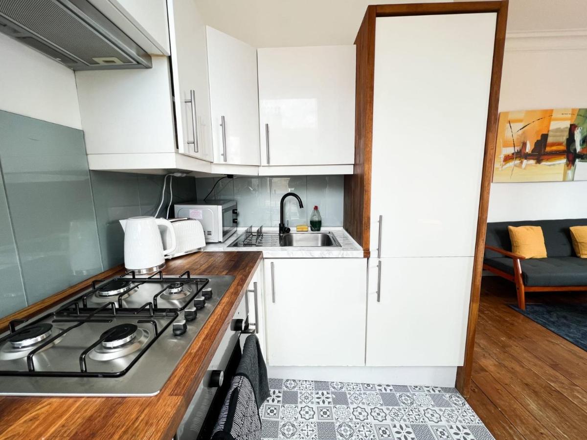 Bohemian 1Br Flat In Abbeyhill Apartment Edinburgh Bagian luar foto